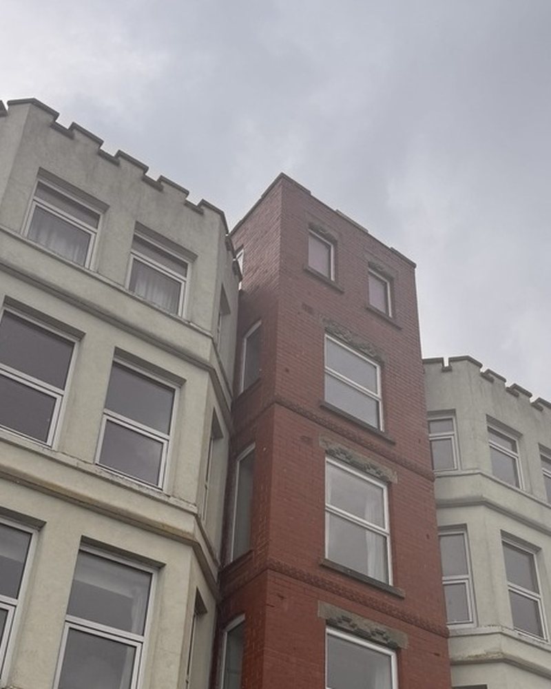 The building in Sketch Nº 015, photographed on the viewing.